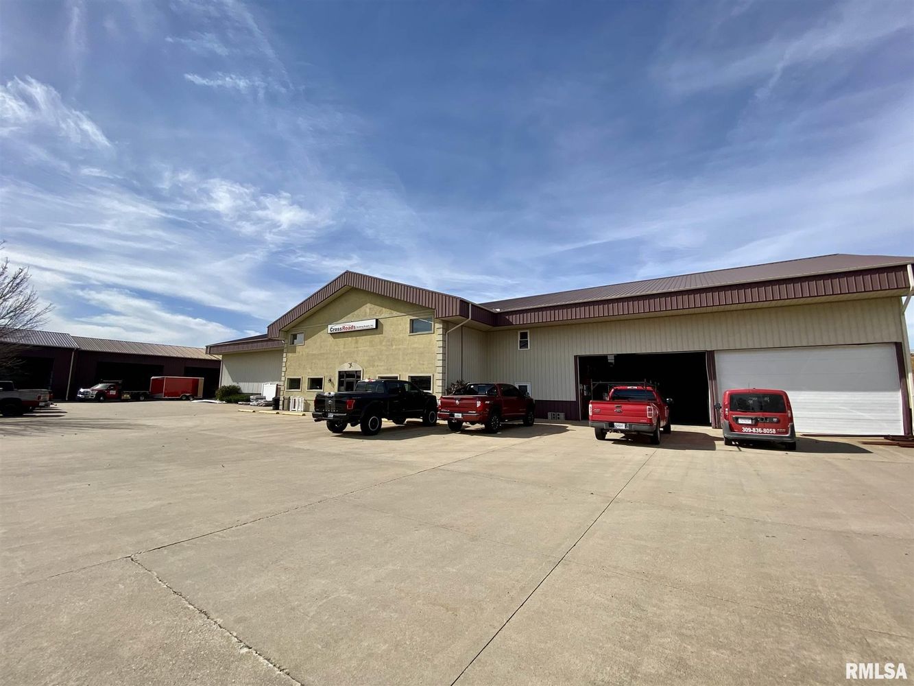 240 Bower Rd, Macomb, IL 61455